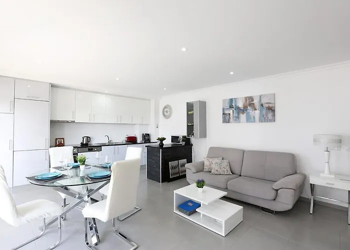 T2-delmar Apartment